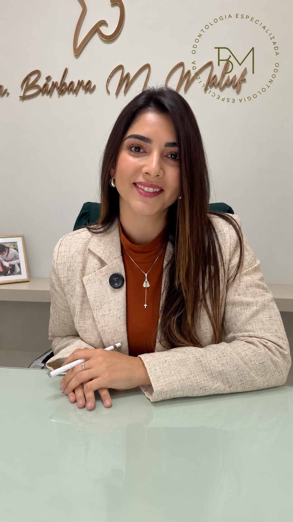 Dra. Bárbara Maluf no atendimento